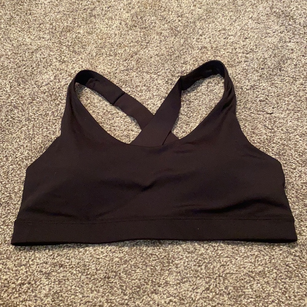 NWOT Black Criss Cross Old Navy Sports Bra